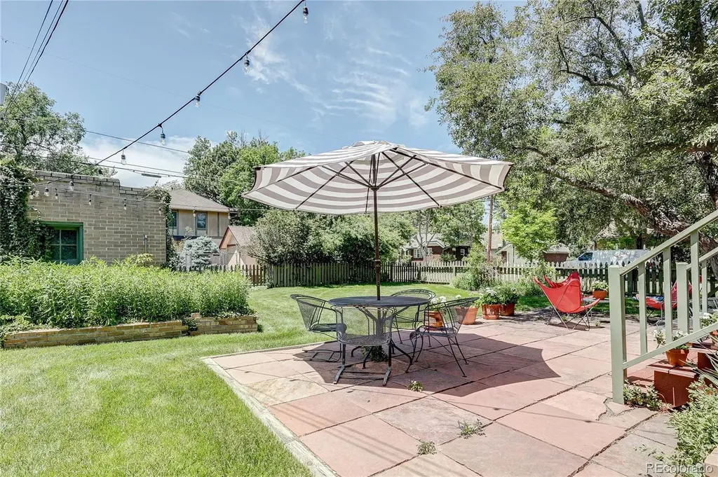 2091 Holly Denver CO 80207