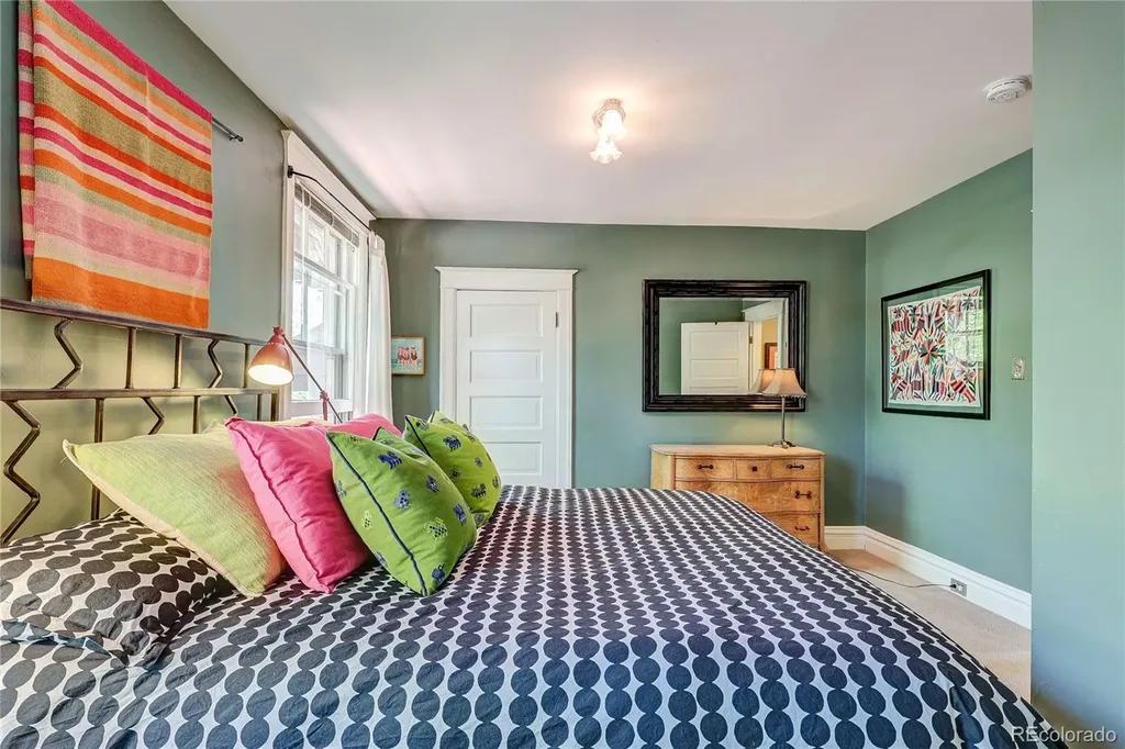 2091 Holly Denver CO 80207