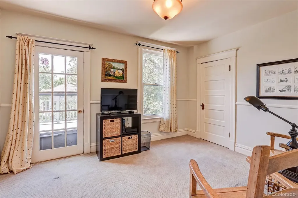 2091 Holly Denver CO 80207