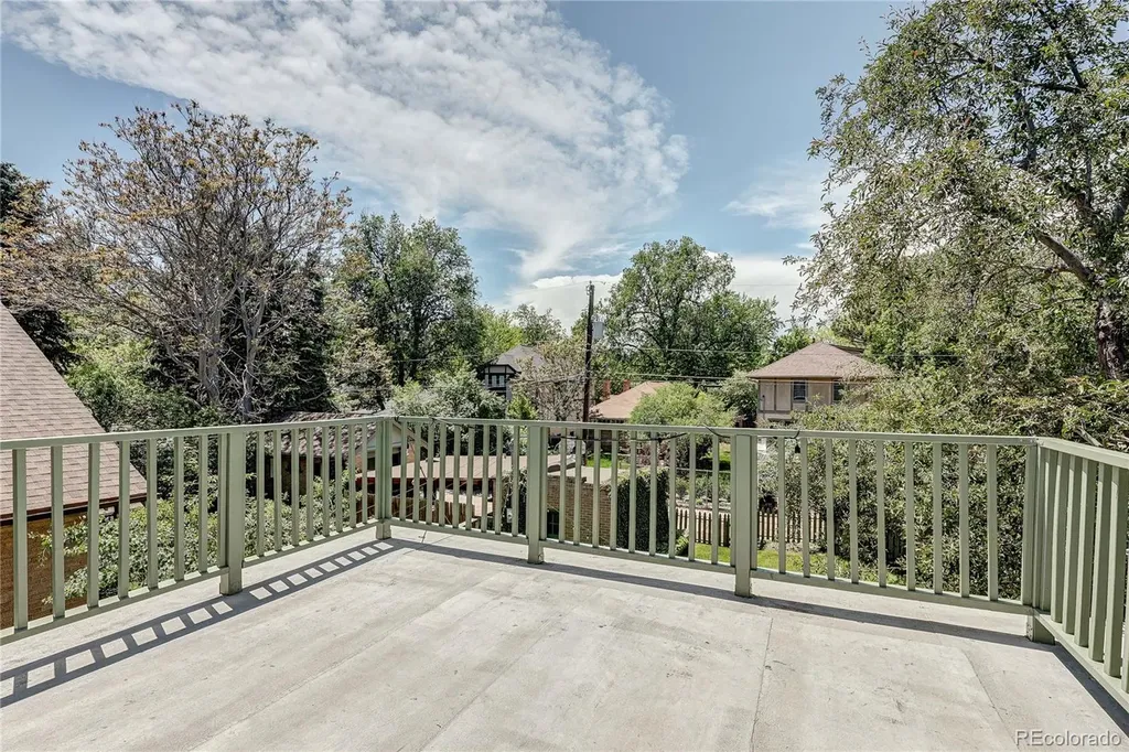2091 Holly Denver CO 80207