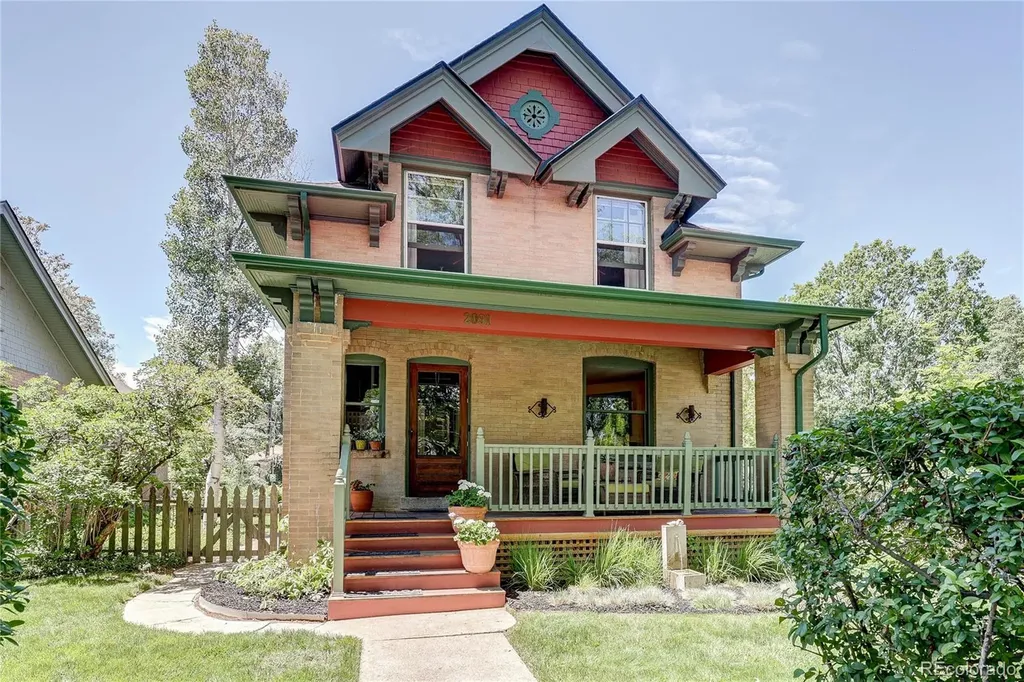 2091 Holly Denver CO 80207