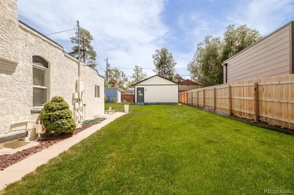 3428 N Steele Street Denver CO 80205