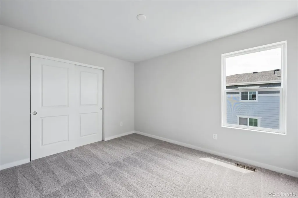 5732 N Indigo Rose Street Aurora CO 80019