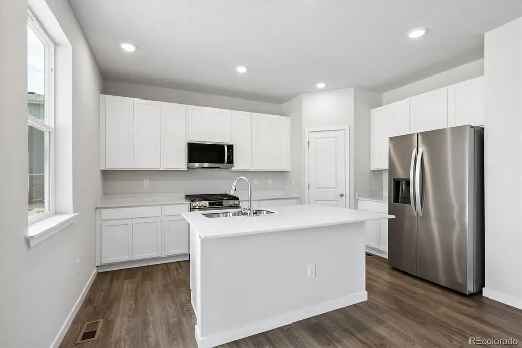 5732 N Indigo Rose Street Aurora CO 80019