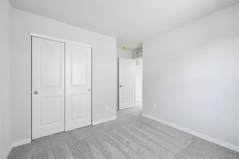 5732 N Indigo Rose Street Aurora CO 80019