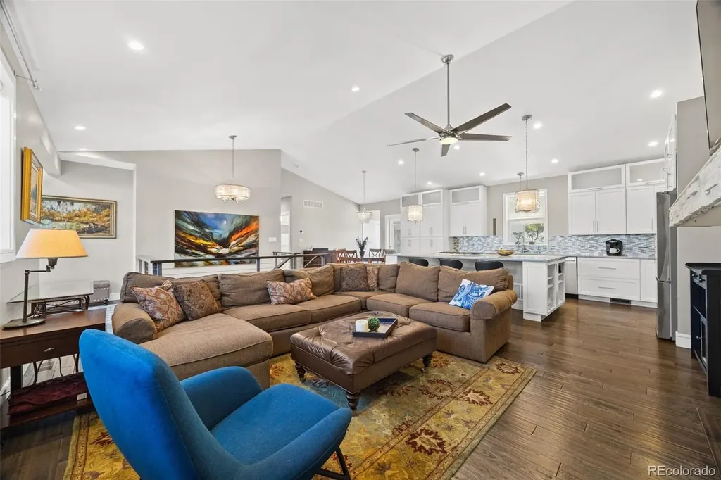 693 S Ivy Way Denver CO 80224