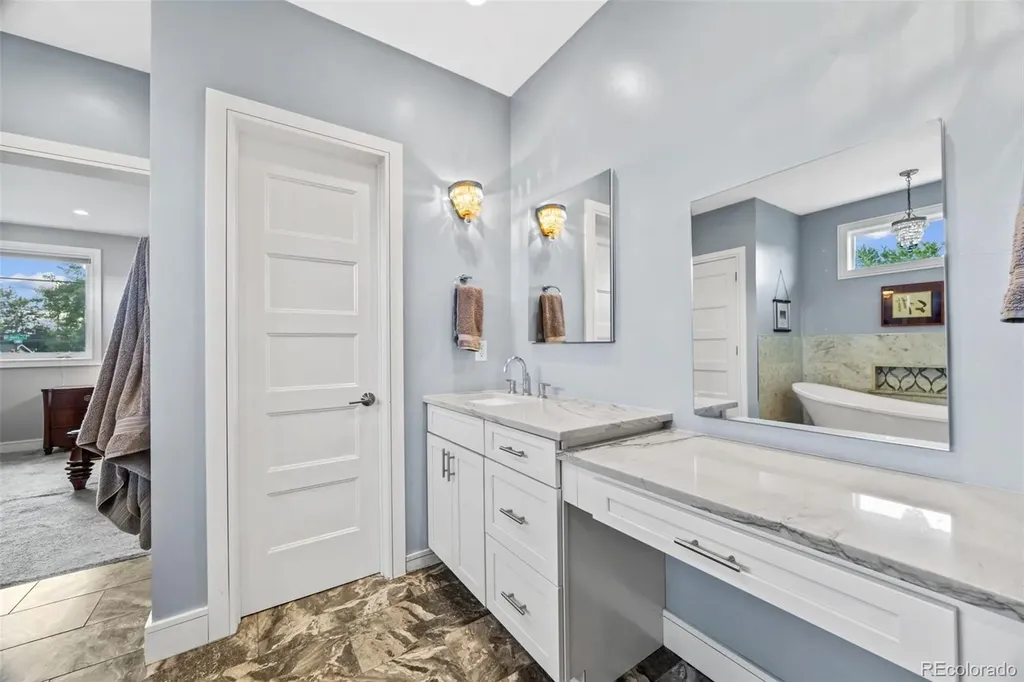 693 S Ivy Way Denver CO 80224
