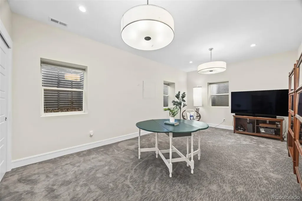 693 S Ivy Way Denver CO 80224
