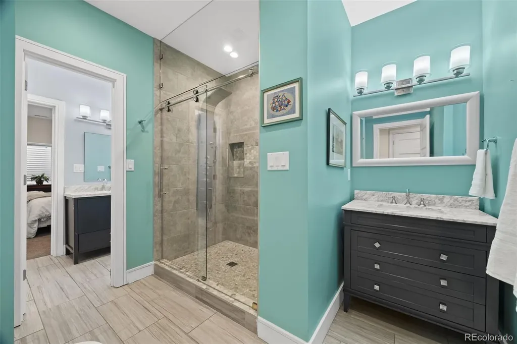693 S Ivy Way Denver CO 80224