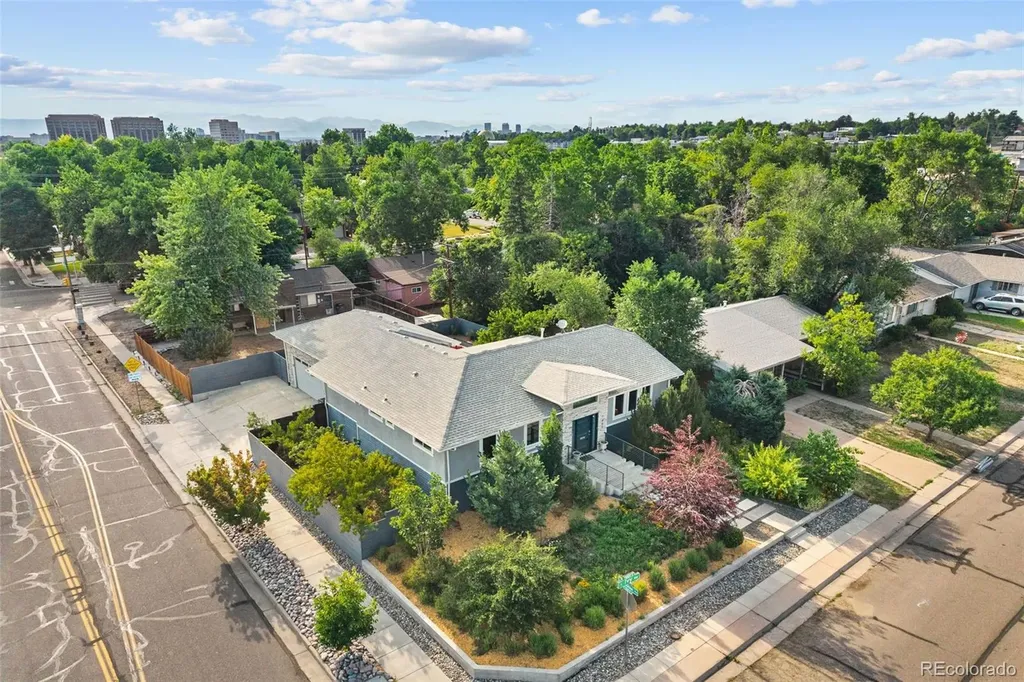 693 S Ivy Way Denver CO 80224