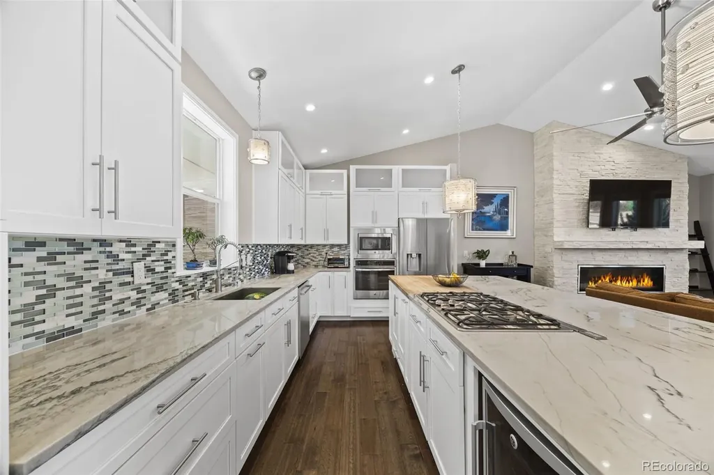 693 S Ivy Way Denver CO 80224