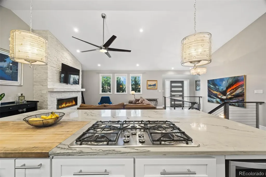 693 S Ivy Way Denver CO 80224
