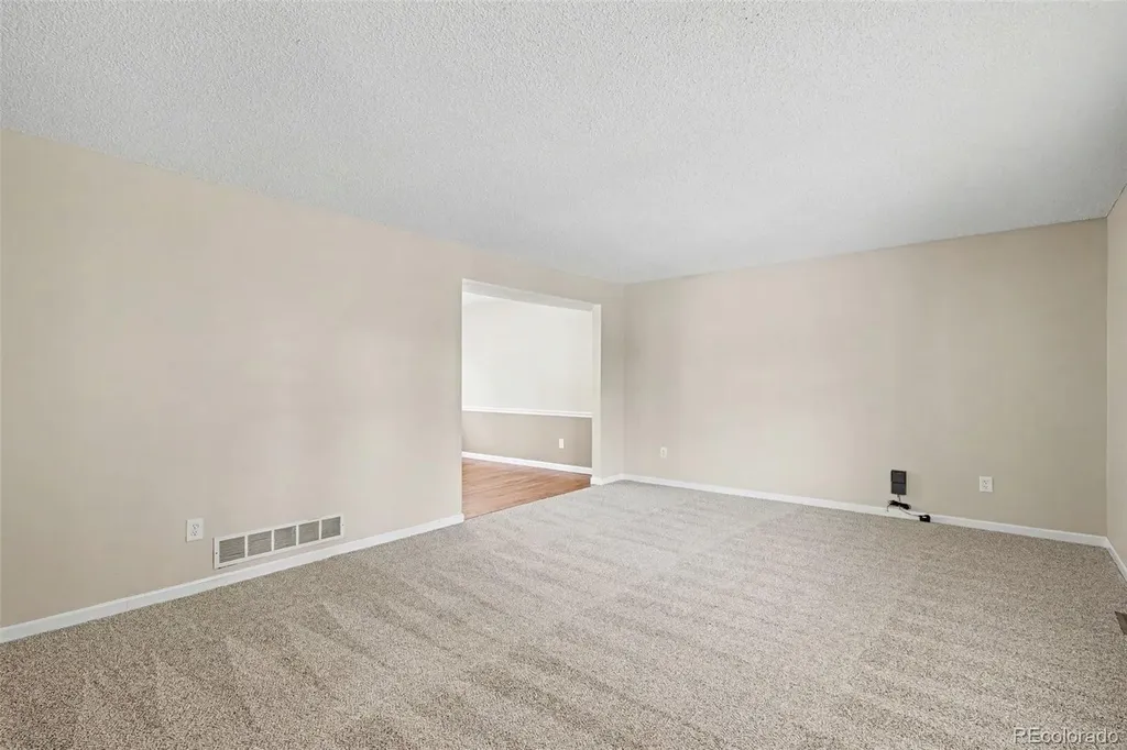 5406 S Rifle Court Centennial CO 80015
