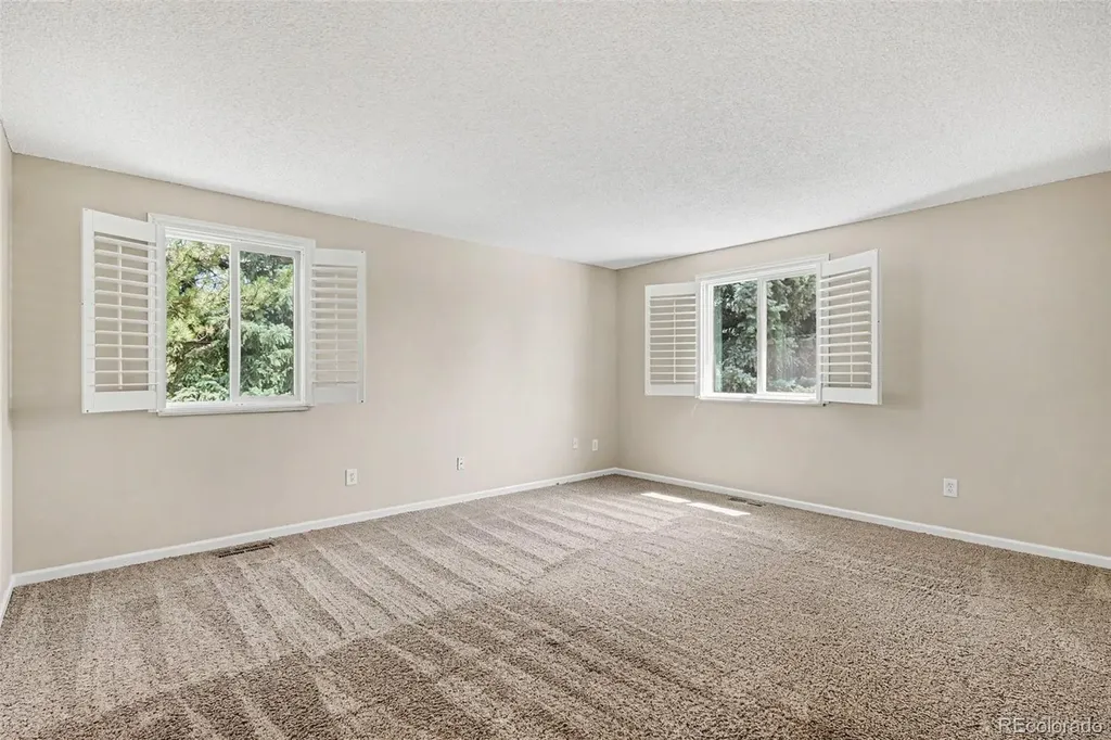 5406 S Rifle Court Centennial CO 80015