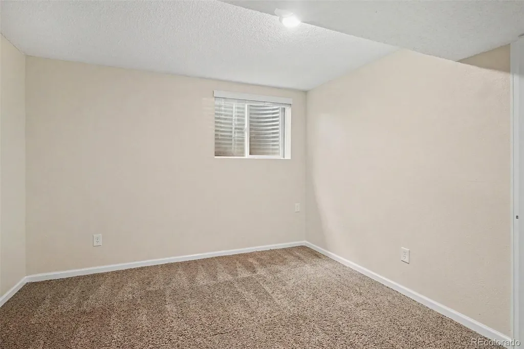 5406 S Rifle Court Centennial CO 80015
