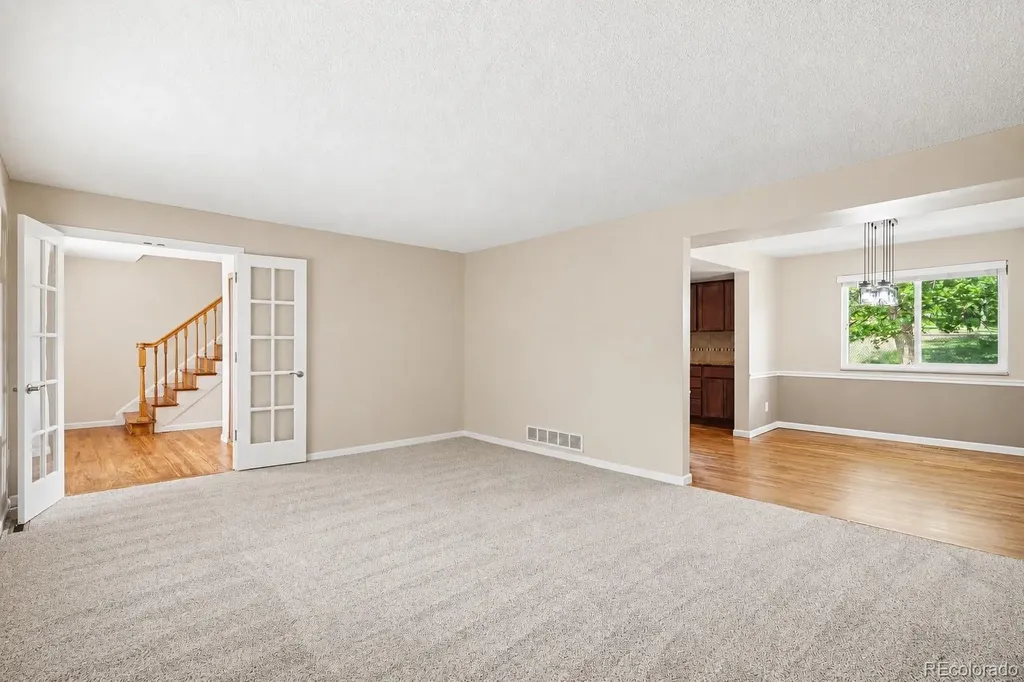 5406 S Rifle Court Centennial CO 80015