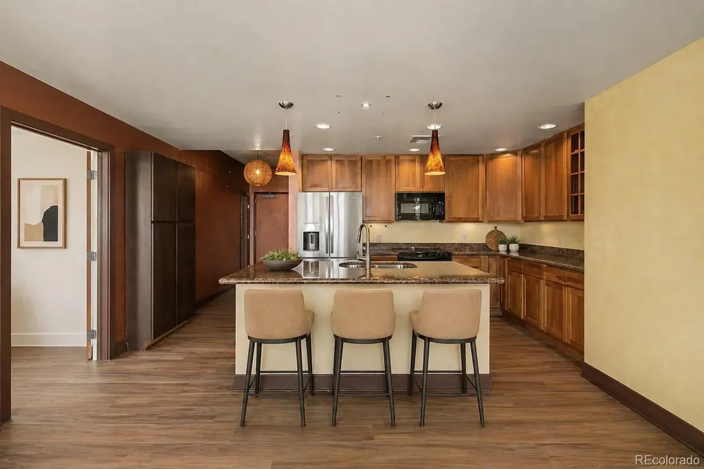275 S Harrison Street Denver CO 80209