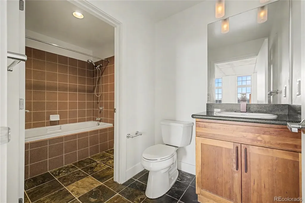 275 S Harrison Street Denver CO 80209