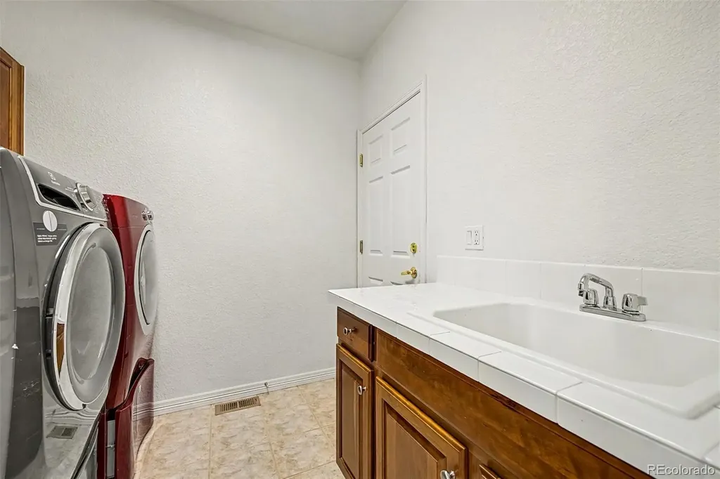 760 Ridgemont Circle Highlands Ranch CO 80126