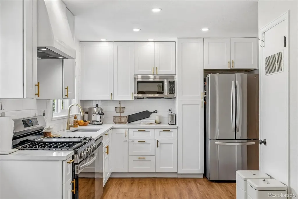 1630 S Lowell Boulevard Denver CO 80219