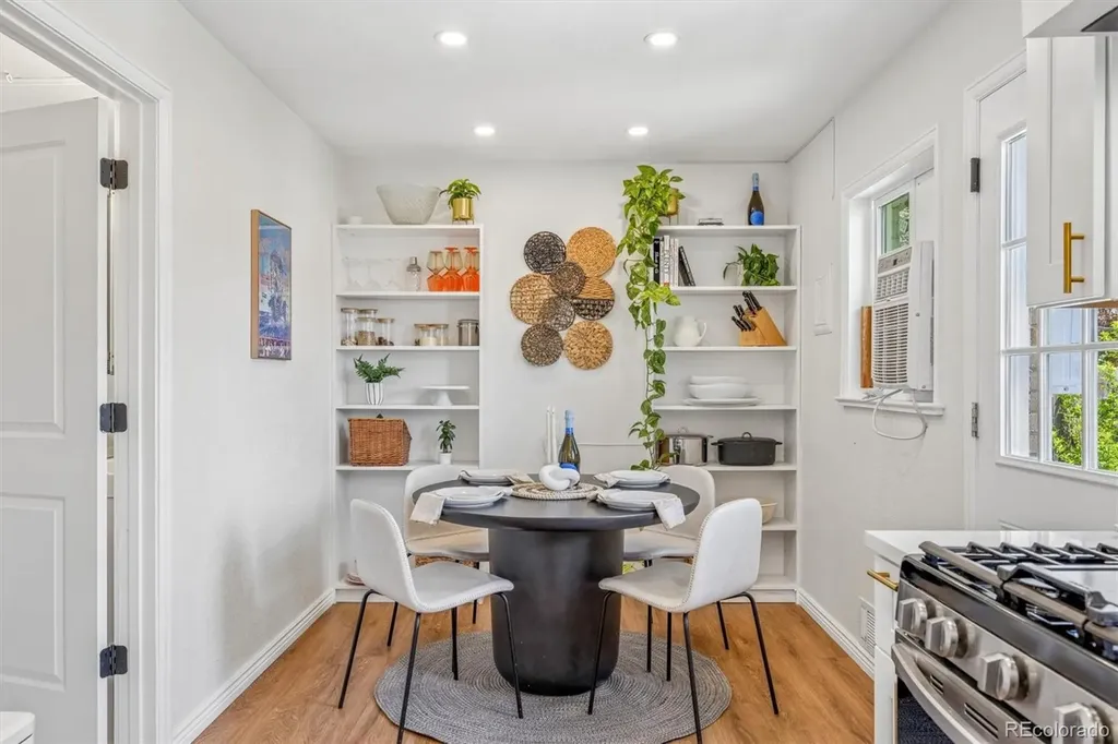 1630 S Lowell Boulevard Denver CO 80219