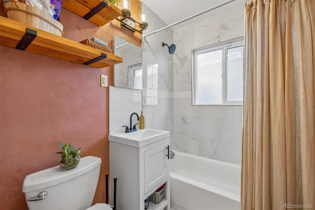 1630 S Lowell Boulevard Denver CO 80219