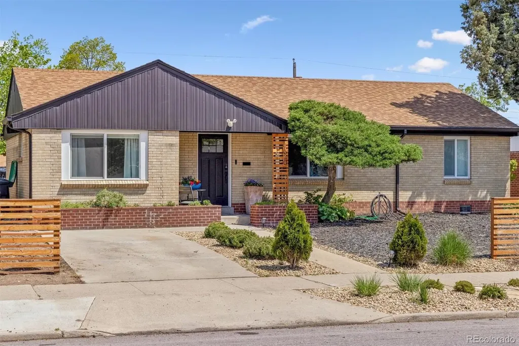 1630 S Lowell Boulevard Denver CO 80219