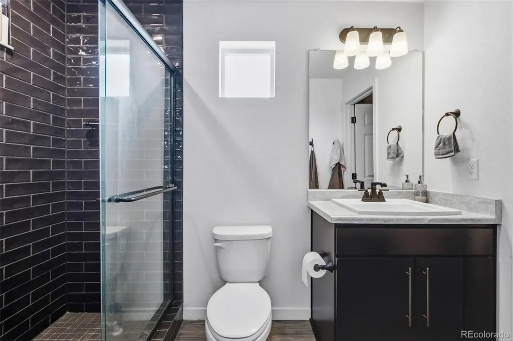 21845 E 44th Place Aurora CO 80019