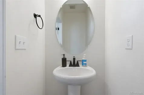 21845 E 44th Place Aurora CO 80019