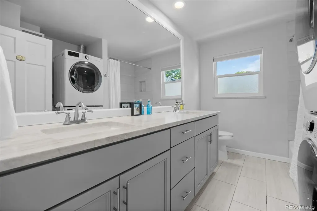 3941 S Hillcrest Drive Denver CO 80237