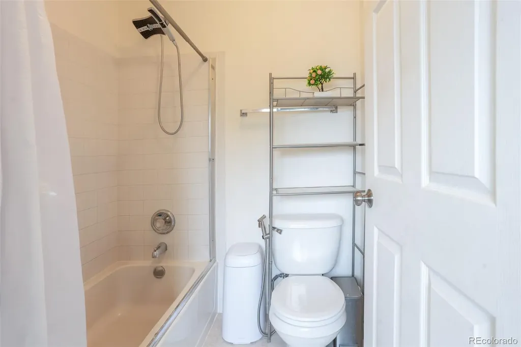 19542 E 19th Place Aurora CO 80011