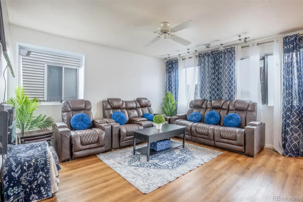 19542 E 19th Place Aurora CO 80011