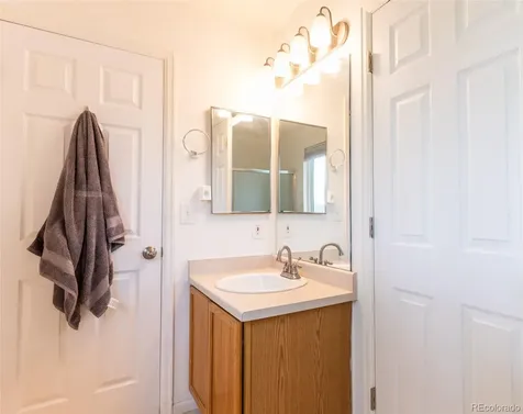 19542 E 19th Place Aurora CO 80011