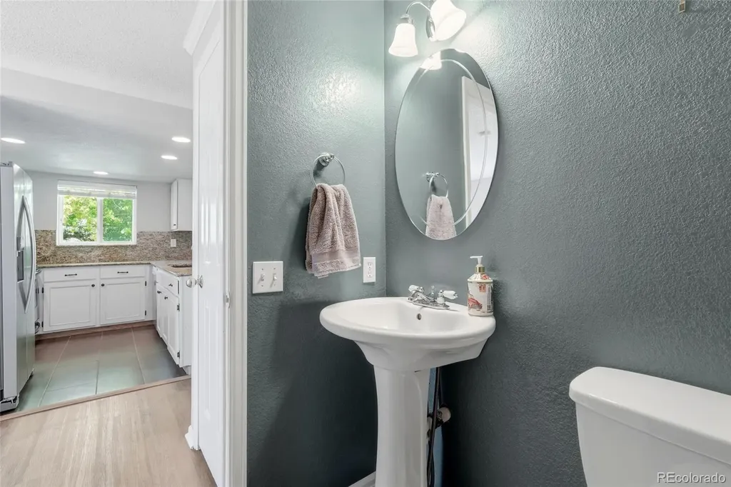 4924 S Dunkirk Way Centennial CO 80015