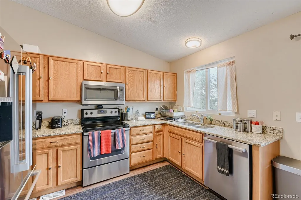 15698 E 51st Drive Denver CO 80239