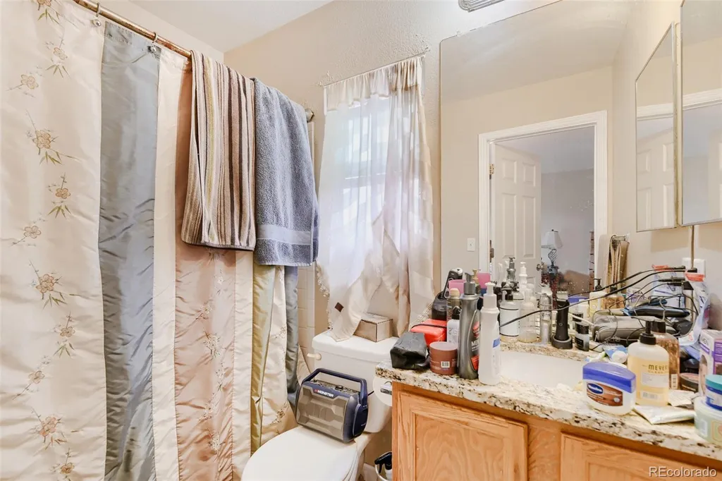 15698 E 51st Drive Denver CO 80239