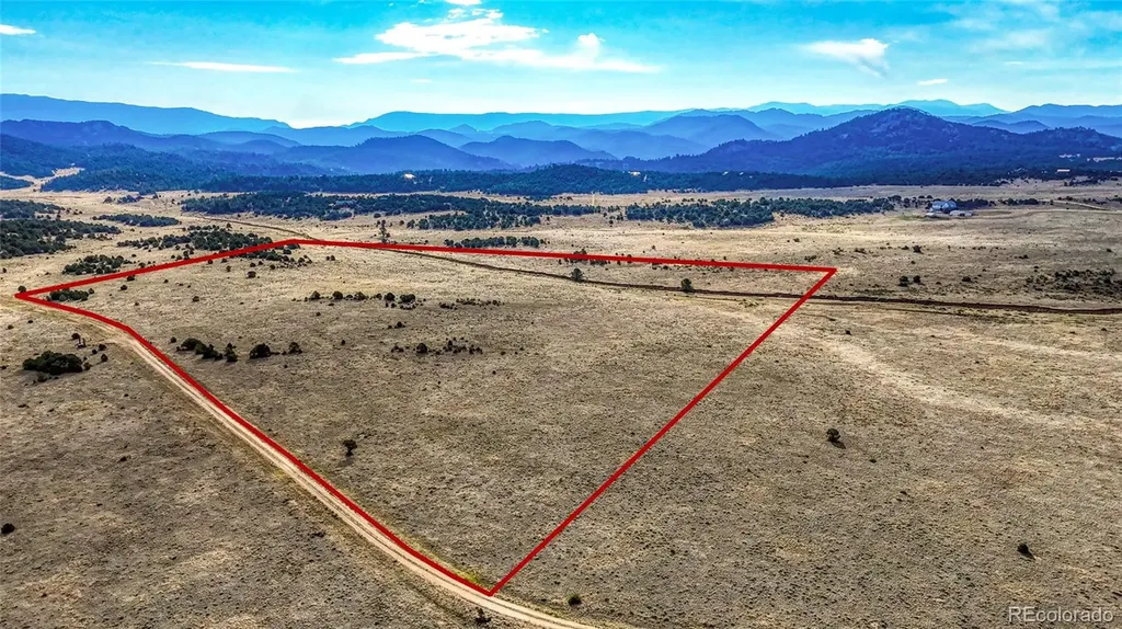 705 Riggs Road N Westcliffe CO 81252