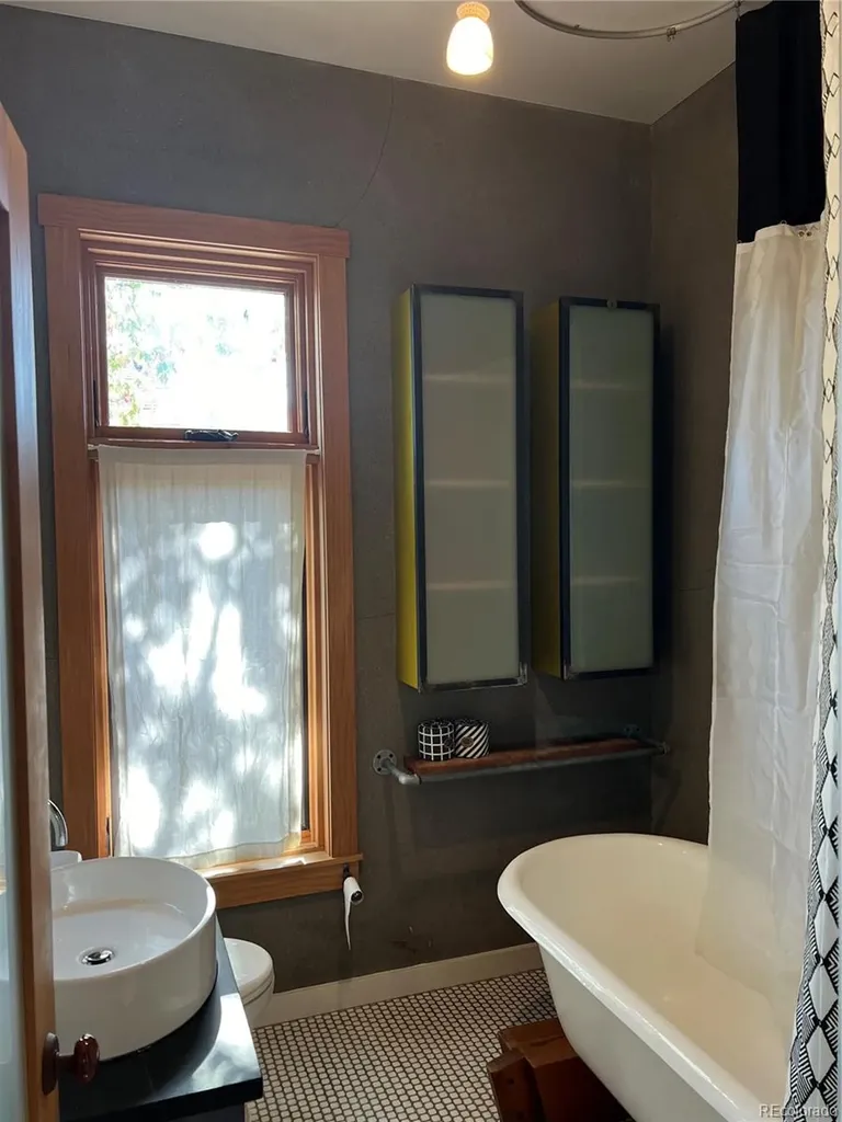 1106 W 13th Avenue Denver CO 80204
