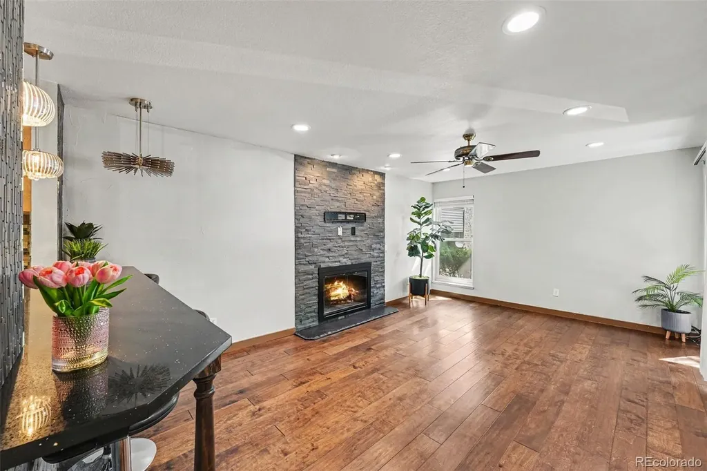 9727 E Peakview Avenue Englewood CO 80111