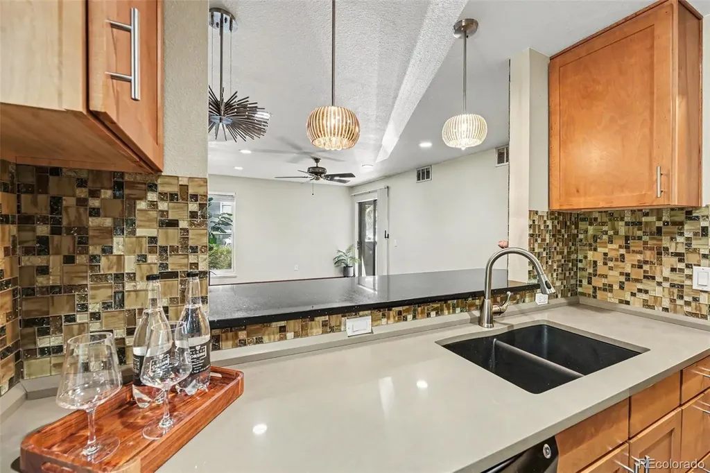 9727 E Peakview Avenue Englewood CO 80111