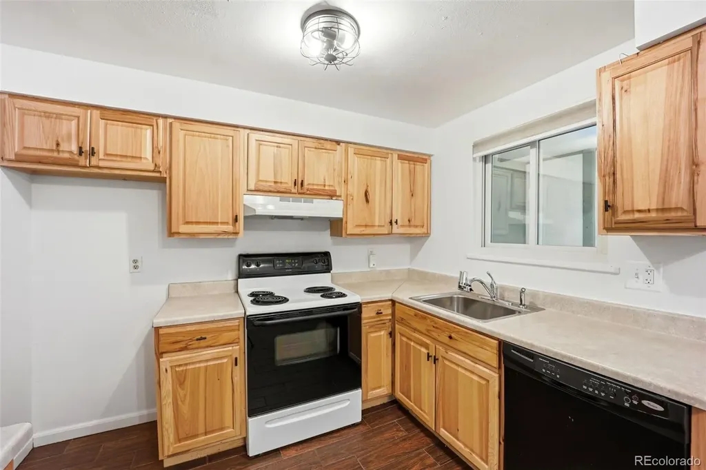 4602 Everett Street Wheat Ridge CO 80033