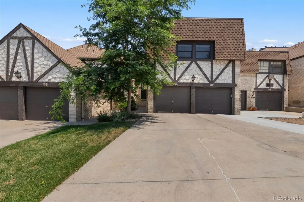4250 S Olive Street Denver CO 80237
