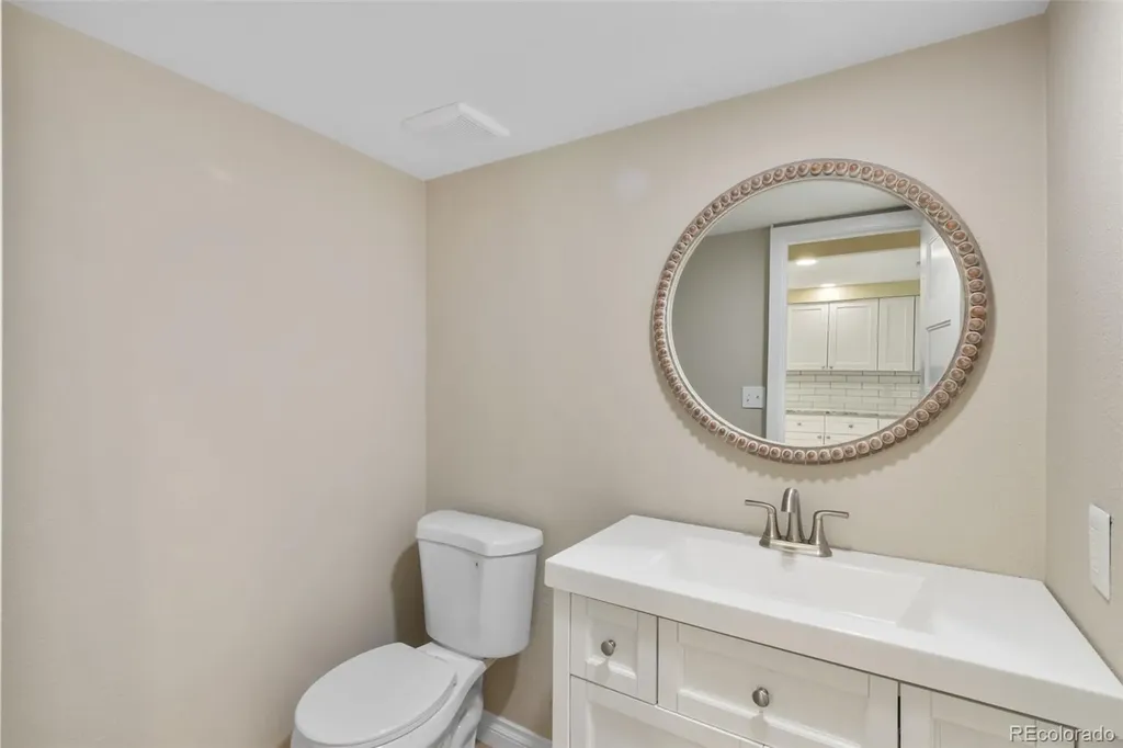 4250 S Olive Street Denver CO 80237