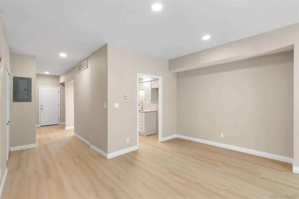 4250 S Olive Street Denver CO 80237