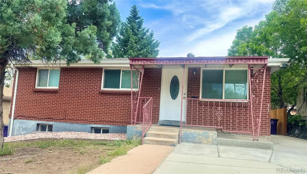 624 Winona Court Denver CO 80204