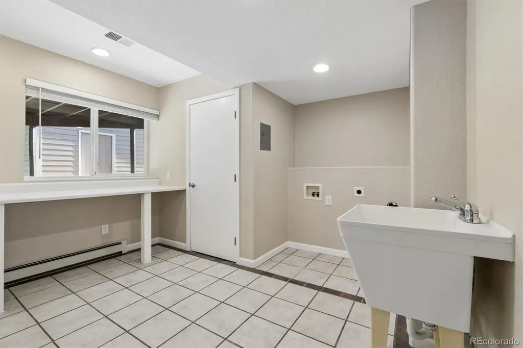4332 W B Street Greeley CO 80634