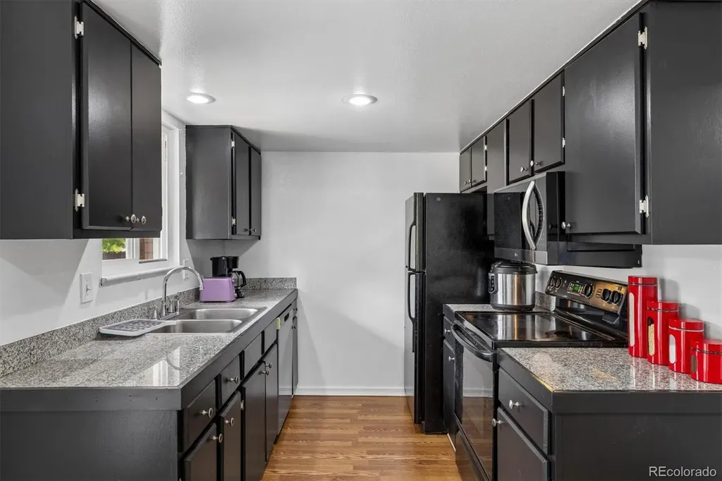 7711 W Glasgow Place Littleton CO 80128