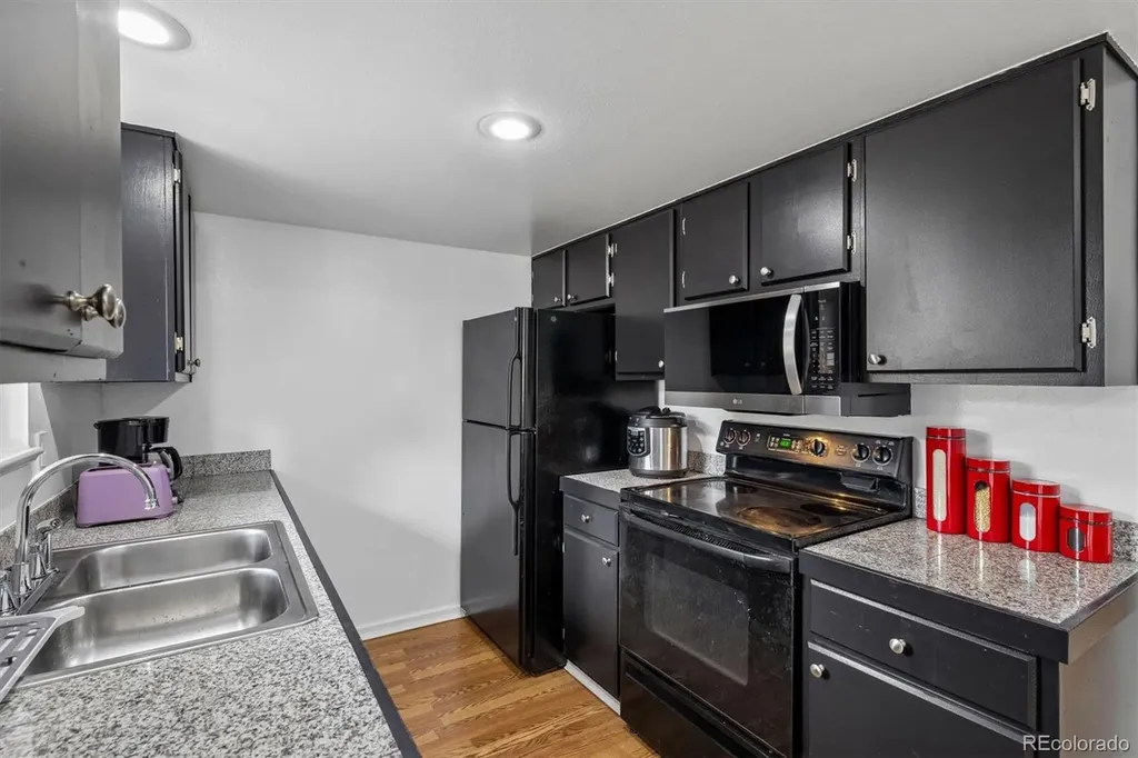 7711 W Glasgow Place Littleton CO 80128