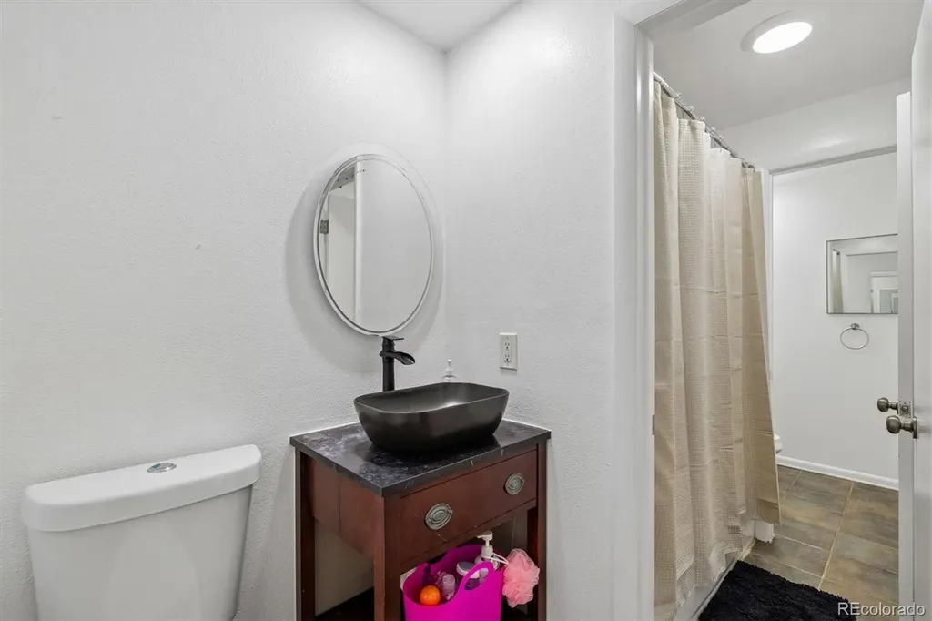 7711 W Glasgow Place Littleton CO 80128