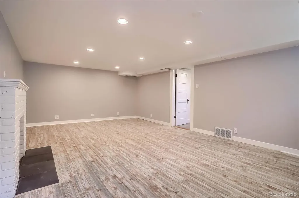 2232 S Clayton Street Denver CO 80210